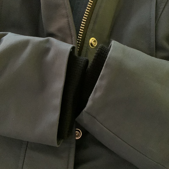 Moose Knuckles Stirling Parka - Picture 6 of 7